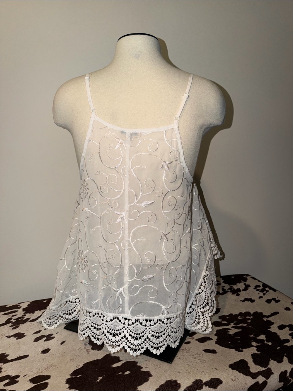 Lace tank - Picture 6 of 6